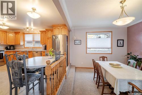 1354 King Crescent, Moose Jaw, SK - Indoor Photo Showing Dining Room