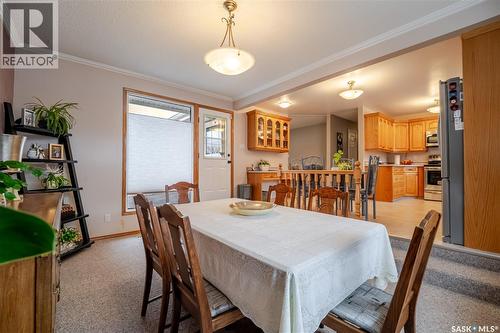 1354 King Crescent, Moose Jaw, SK - Indoor Photo Showing Dining Room
