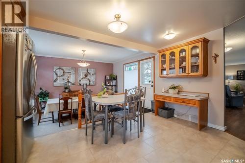 1354 King Crescent, Moose Jaw, SK - Indoor Photo Showing Dining Room