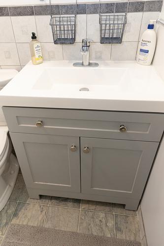 685 Wallinger Avenue, Kimberley, BC - Indoor Photo Showing Bathroom