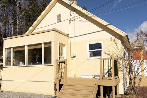 685 Wallinger Avenue, Kimberley, BC - Outdoor With Exterior