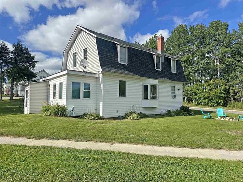 4 Riverview Street, Nipigon, ON - Outdoor