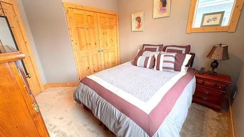 B-6 Alpine Trail Lane, Fernie, BC - Indoor Photo Showing Bedroom
