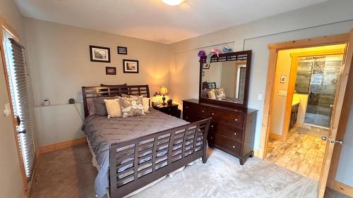 B-6 Alpine Trail Lane, Fernie, BC - Indoor Photo Showing Bedroom