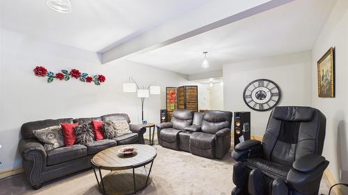B-6 Alpine Trail Lane, Fernie, BC - Indoor Photo Showing Living Room