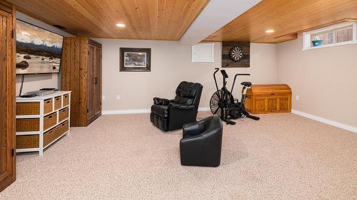 1420 Alder Street, Creston, BC - Indoor