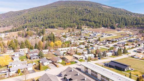 1420 Alder Street, Creston, BC - Outdoor With View