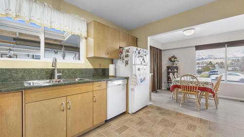 2429 Gosset Road, West Kelowna, BC - Indoor Photo Showing Kitchen With Double Sink