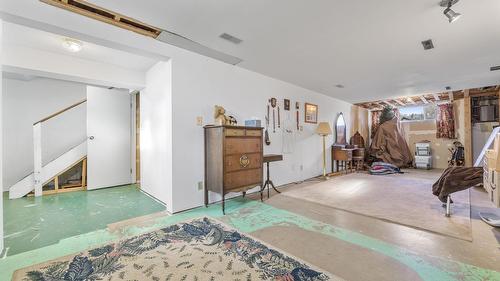 2429 Gosset Road, West Kelowna, BC - Indoor