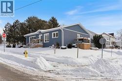 32 NICHOL Street W Waterford, ON N0E 1Y0