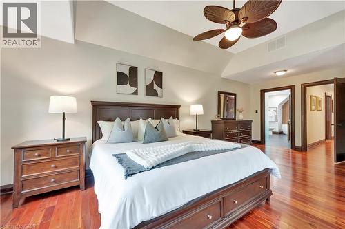 11 Maple Hill Drive, Kitchener, ON - Indoor Photo Showing Bedroom