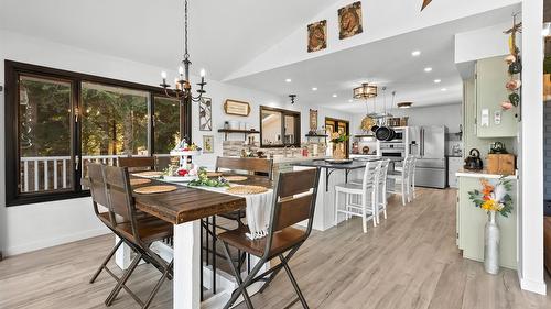 940 Peterman Road, Creston, BC - Indoor