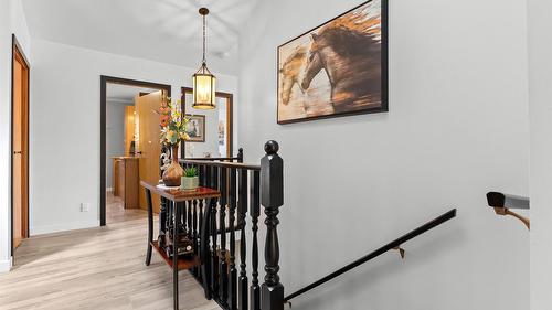 940 Peterman Road, Creston, BC - Indoor Photo Showing Bathroom