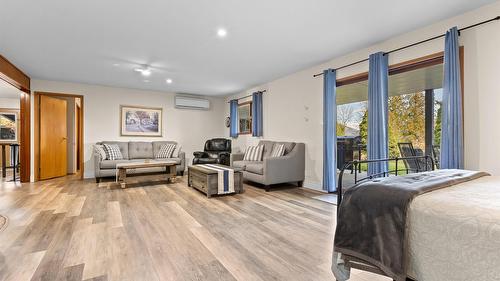 940 Peterman Road, Creston, BC - Indoor