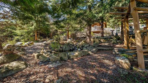 940 Peterman Road, Creston, BC - Outdoor