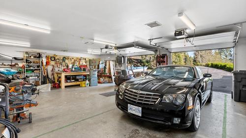 940 Peterman Road, Creston, BC - Indoor Photo Showing Garage