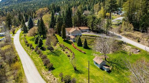 940 Peterman Road, Creston, BC - Outdoor With View