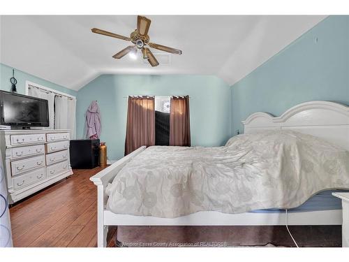 2230 Hall, Windsor, ON 