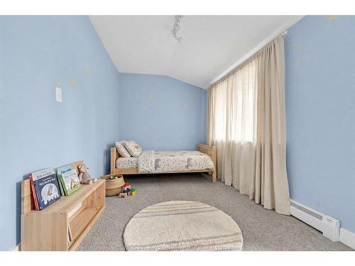 2230 Hall, Windsor, ON 