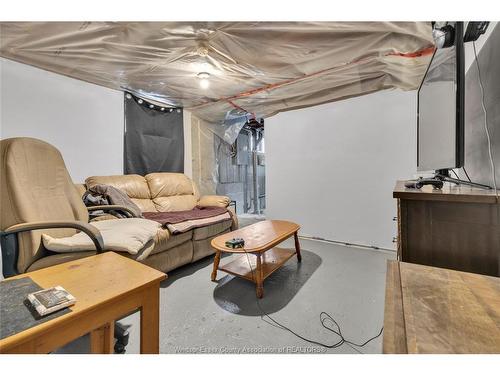 2230 Hall, Windsor, ON 