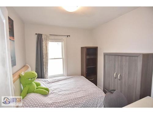 965 Bridge, Windsor, ON 