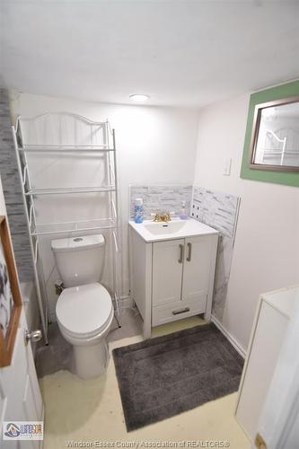 965 Bridge, Windsor, ON 