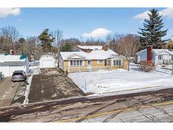 39 Glenwood DR Moncton, NB E1A 2M8