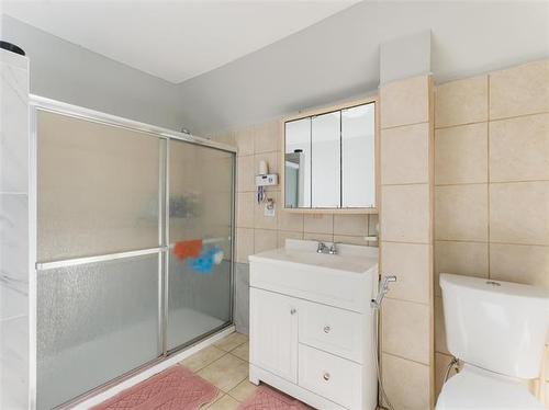 804 Home St, Winnipeg, MB 