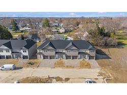 20-7 MAGNOLIA Lane  Chatham, ON N7M 0W7