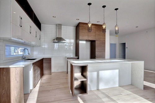Cuisine - Rue Des Cèdres, L'Assomption, QC - Indoor Photo Showing Kitchen With Upgraded Kitchen