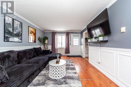 41 - 1010 Glen Street, Oshawa, ON - Indoor Photo Showing Living Room