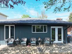 Deck off inlaw suite - 