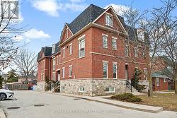 2 - 2964 ISLINGTON AVENUE Toronto, ON M9L 2K6