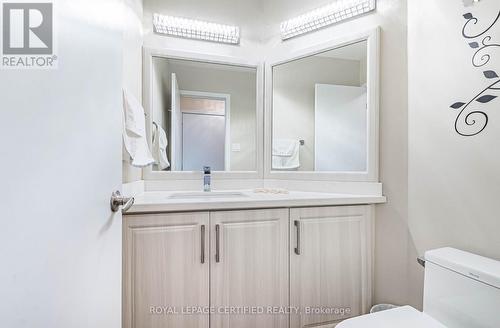 48 Fernbrook Crescent, Brampton, ON - Indoor Photo Showing Bathroom
