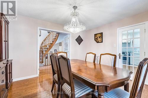 48 Fernbrook Crescent, Brampton, ON - Indoor Photo Showing Dining Room