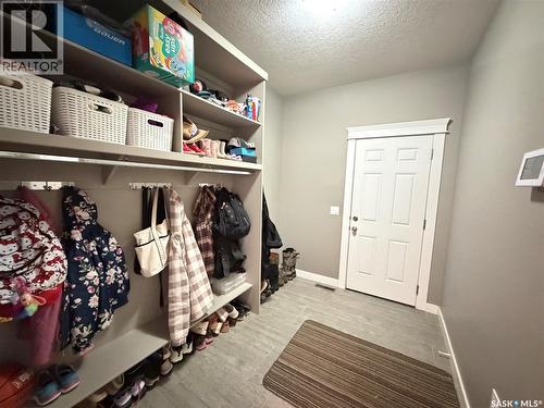 924 11Th Street, Humboldt, SK - Indoor