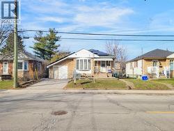 823 E QUEENSDALE Avenue E  Hamilton, ON L8V 1M7