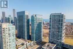 2331 - 165 LEGION ROAD N Toronto, ON M8Y 0B3