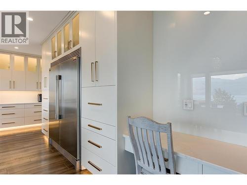 3961 Beachview Drive E, West Kelowna, BC - Indoor