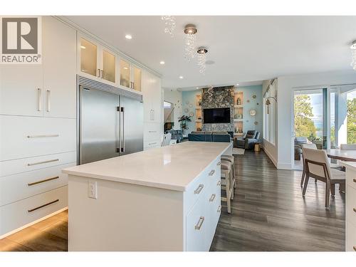 3961 Beachview Drive E, West Kelowna, BC - Indoor