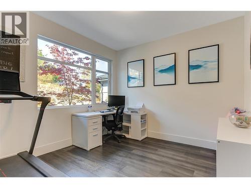 3961 Beachview Drive E, West Kelowna, BC - Indoor Photo Showing Office