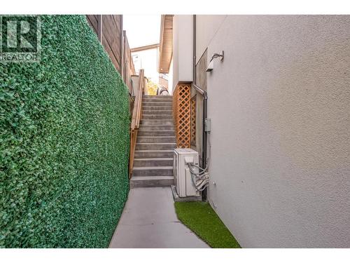 3961 Beachview Drive E, West Kelowna, BC - Outdoor