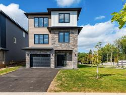 PC49 1 Pearlgarden Close  Dartmouth, NS B2X 0C3