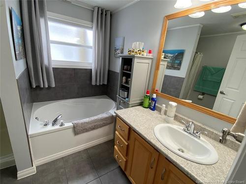 45 Albert Rd, Saint-Jacques, NB 