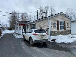 45 Albert RD Saint-Jacques, NB E7B 1Z6