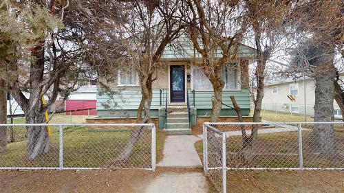 312 16th Avenue  Cranbrook, BC V1C 3W5