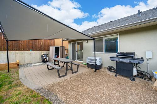 2007 Saddleback Drive, Kamloops, BC - Outdoor With Deck Patio Veranda With Exterior