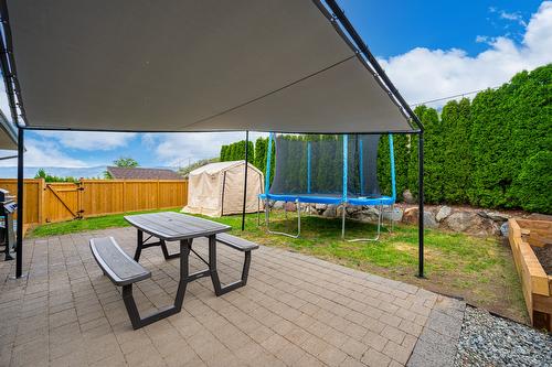 2007 Saddleback Drive, Kamloops, BC - Outdoor With Deck Patio Veranda