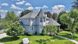 758 Varney Court  Kelowna, BC V1W 3Z2