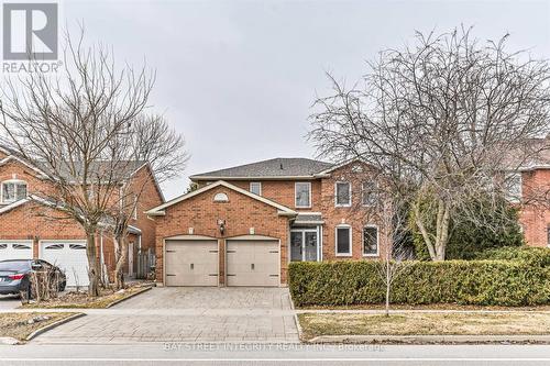 12 GREYSTONE ROAD  Markham, ON L3R 8H9